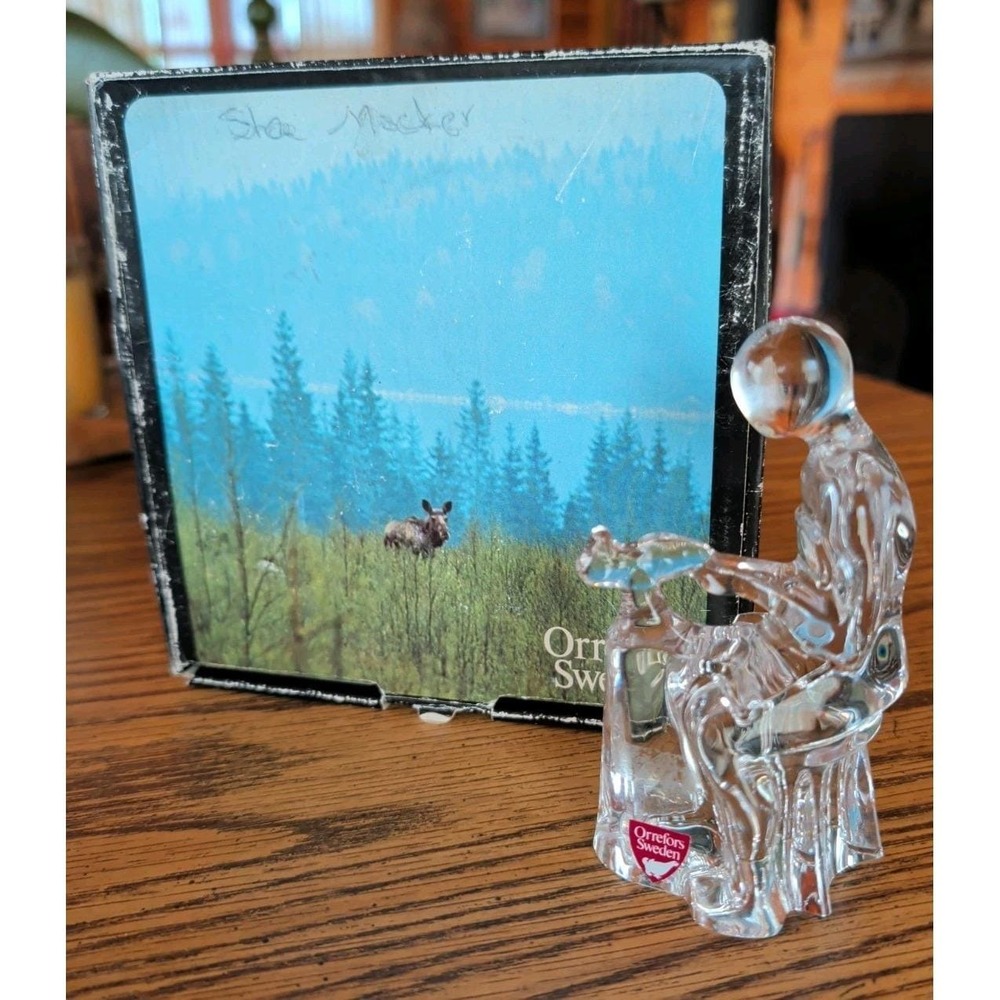 Vintage Orrefors Sweden Crystal Glass Figurine Sculpture Paperweight Shoemaker